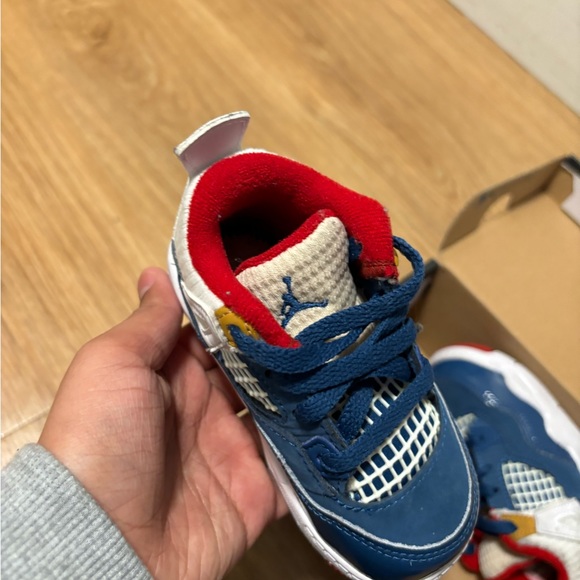 Jordan’s - Picture 3 of 8